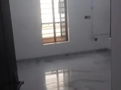 Semi Masters Bedroom Apartment Upstairs with Shared Kitchen — Lekki, Lagos