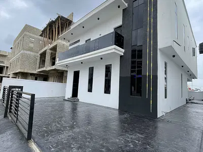 5 Bedroom Detached Duplex — Lekki, Lagos