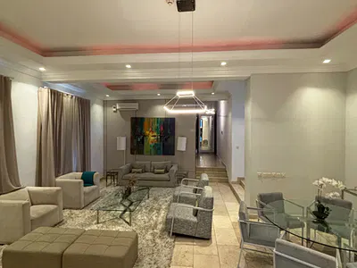 Luxury 3 Bedroom Apartment with a Garden, Pool and Gym — Ikoyi, Lagos
