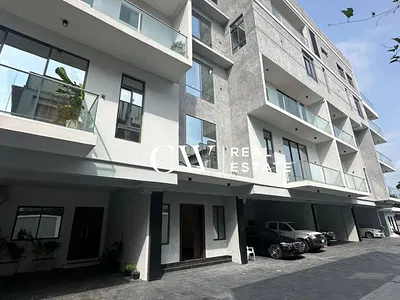 5 Bedroom Penthouse — Ikoyi, Lagos