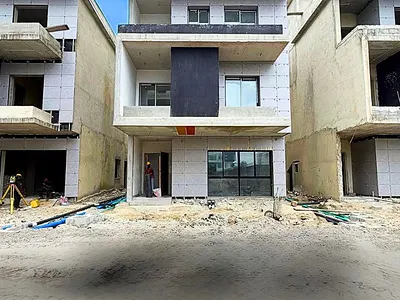 Well Built 5 Bedroom Terrace Duplex with Payment Plan Available — Ikoyi, Lagos