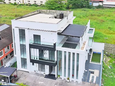 The Greatest Symbol of Wealth Detached 6 Brdroom Mansion Secure Estate — Lekki, Lagos