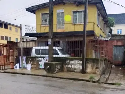 Building Block of Flats and Shops on Cornerpiece — Morgan Road, Surulere, Lagos