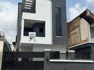 Magnificent 5 Bedroom Detached Duplex with Cinema & BQ — Omole Phase 1, Ikeja, Lagos