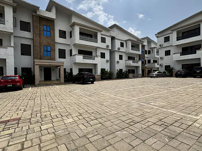 Luxurious 3 Bedroom Spacious & Serviced Apartment, BQ — Katampe Extension, Katampe, Abuja