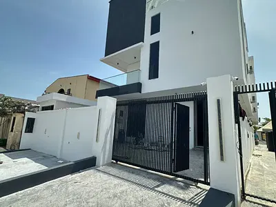 Back Unit of 5 Bedroom Detached Duplex with BQ — Lekki, Lagos