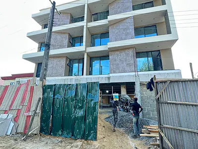 2 Bedroom Apartment with BQ, Swimming Pool and Gym — Lekki, Lagos