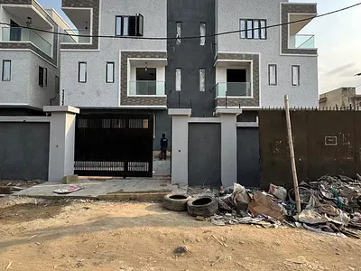 Elegant Í4 Bedroom Semi-Detached Duplex — Ojodu, Lagos