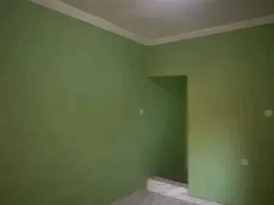 A Standard Ground Floor Room Self Contain — Off Pedro Road, Shomolu, Lagos