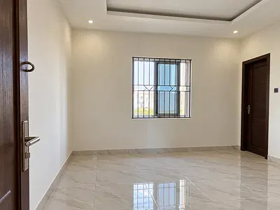 Standard Upstairs Self Contain Flat — Off Bajulaiye Road, Shomolu, Lagos