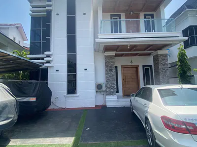 5 Bedroom Detached House — Lekki, Lagos