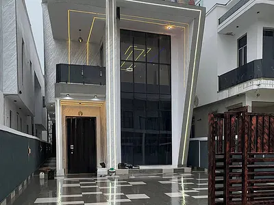 5 Bedroom — Ajah, Lagos