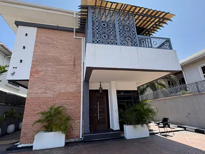 5 Bedroom Detached Duplex with Swimming Pool and BQ — Lekki, Lagos