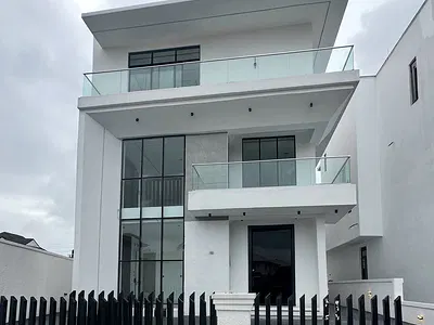 5 Fully Detached Bedroom Apartment — Lekki, Lagos
