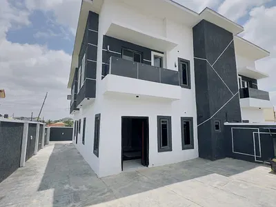 5 Bedroom Semi-Detached Duplex — Ibadan, Oyo