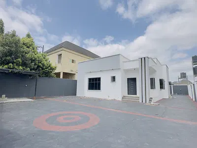 3 Bedroom Bungalow — Ibadan, Oyo