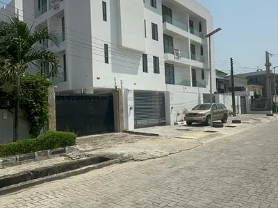 2 Bedroom Apartment with Swimming Pool — Victoria Island (VI), Lagos