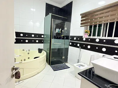 Spacious and Standard 5 Bedroom Terraced House — Ikeja GRA, Ikeja, Lagos