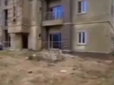 Luxurious Spacious 2 Bedroom Ensuite Flat — By Apo Primary, Apo, Abuja