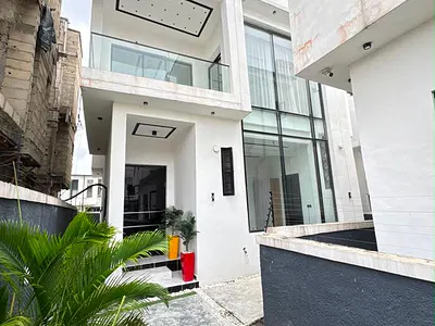 4 Bedroom Detached Duplex — Lekki, Lagos