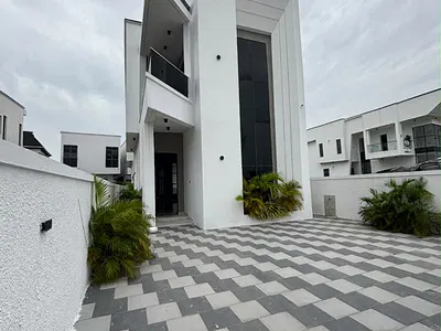 5 Bedroom Fully Detached Duplex — Lekki, Lagos