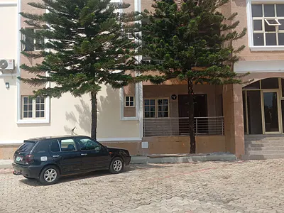 Exotic 3 Bedroom Flat with BQ and Central Generator — Jabi, Abuja