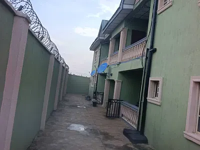 3 Bedroom Flat — Kobiowu, Old Ife Road, Ibadan, Oyo