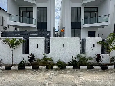 5 Bedroom Duplex with All En Suites Bedrooms — Lekki, Lagos