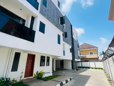 Furnished Executive 3 Bedroom Maisonette — Lekki Phase 1, Lekki, Lagos