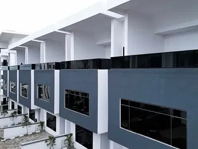 Premium 4 Bedroom on Two Floors Duplex, BQ, 3 Car Lot — Guzape District, Abuja