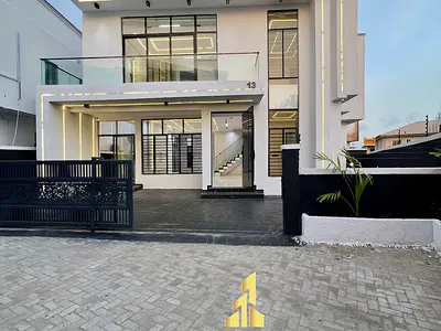 5 Bedroom Detached Duplex — Ikota, Lekki, Lagos