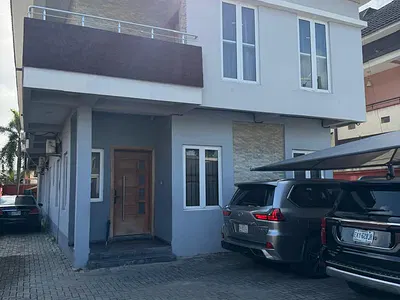 6-Bedroom Fully Detached House with All Rooms En Suite & 2-Room BQ — Lekki Phase 1, Lekki, Lagos
