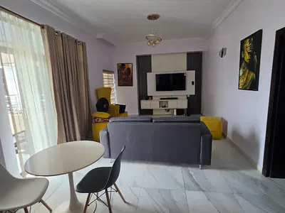 Contemporary Spacious 1 Bedroom Serviced Flat — Victoria Island (VI), Lagos
