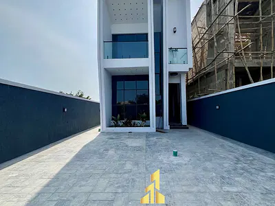 5 Bedroom Detached Duplex — Lekki, Lagos