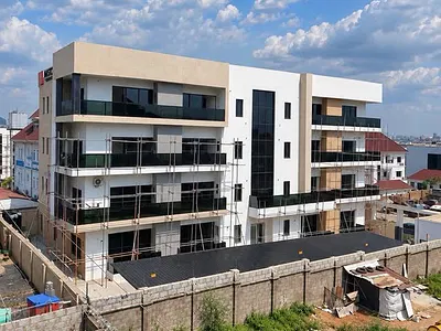 Luxurious 3 Bedroom Spacious Apartment, Modern Finishing, Tarred Road — Jahi, Abuja