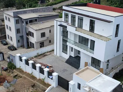Contemporary 7 Bedroom Mansion, Rooftop, Penthouse, Pool, Gym — Serene Neighborhood, Tarred Road, Guzape District, Abuja