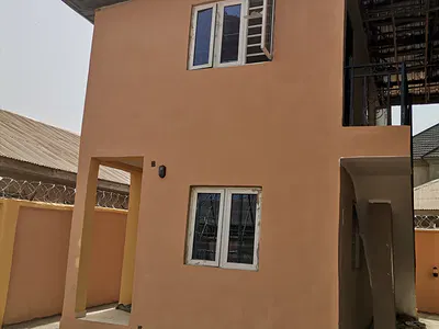 Newly Built, Tasteful 1-Bedroom Apartment in a Serene Neighbourhood — Off Tipper Garage, Akala Expressway, Ibadan, Oyo