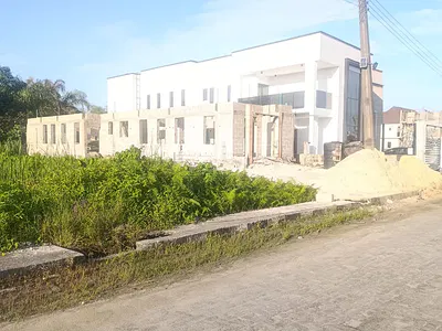 A Plot Measuring 300SQM — Lekki, Lagos