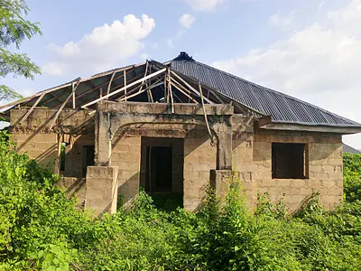 Uncompleted 4 Bedroom Bungalow — Idi-Oke Estate, Moniya, Ibadan, Oyo