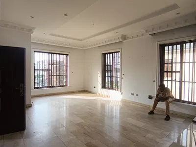 Luxury 3 Bedroom Flat with BQ — Banana Island Road, Ikoyi, Lagos