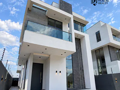 5 Bedroom Fully Detached Duplex — Ikoyi, Lagos