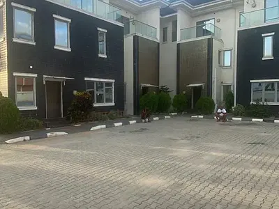 5 Bedroom Terraced Duplex — Lekki, Lagos