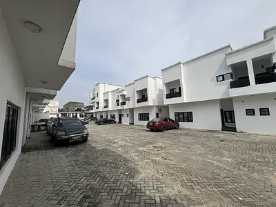 4 Bedrooms Fully Detached House — Behind Landwey Road, Sangotedo, Ajah, Lagos