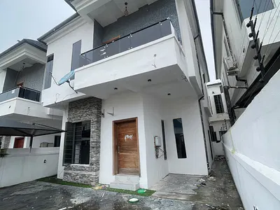 Renovated 4 Bedroom Detached Duplex — Lekki, Lagos