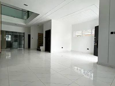 5 Bedroom Smart Home — Lekki, Lagos