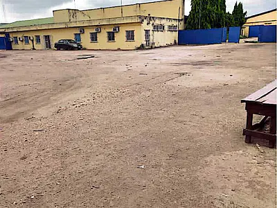 Multi-Bay Warehouse with Offices — Ladipo, Mushin, Lagos