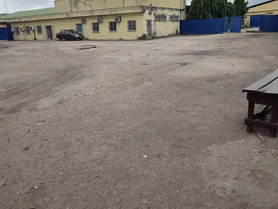 75000 FTSQR Warehouse