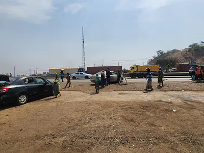Spacious Shop — Lagos–ibadan Toll Gate Motor Park., Ibadan, Oyo