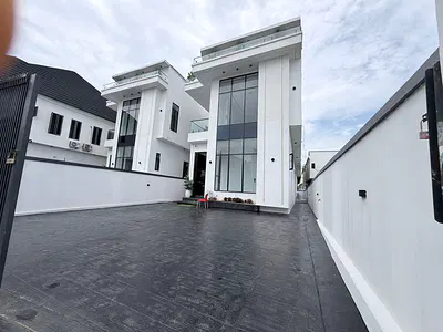 5 Bedroom Fully Detached Duplex — Lekki, Lagos