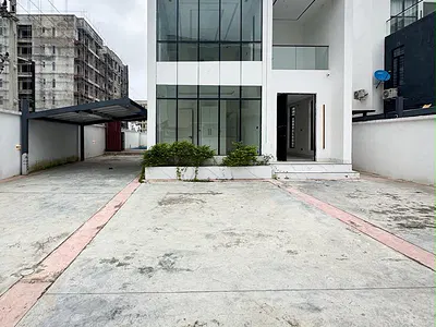 5 Bedroom Fully Detached Duplex — Lekki, Lagos
